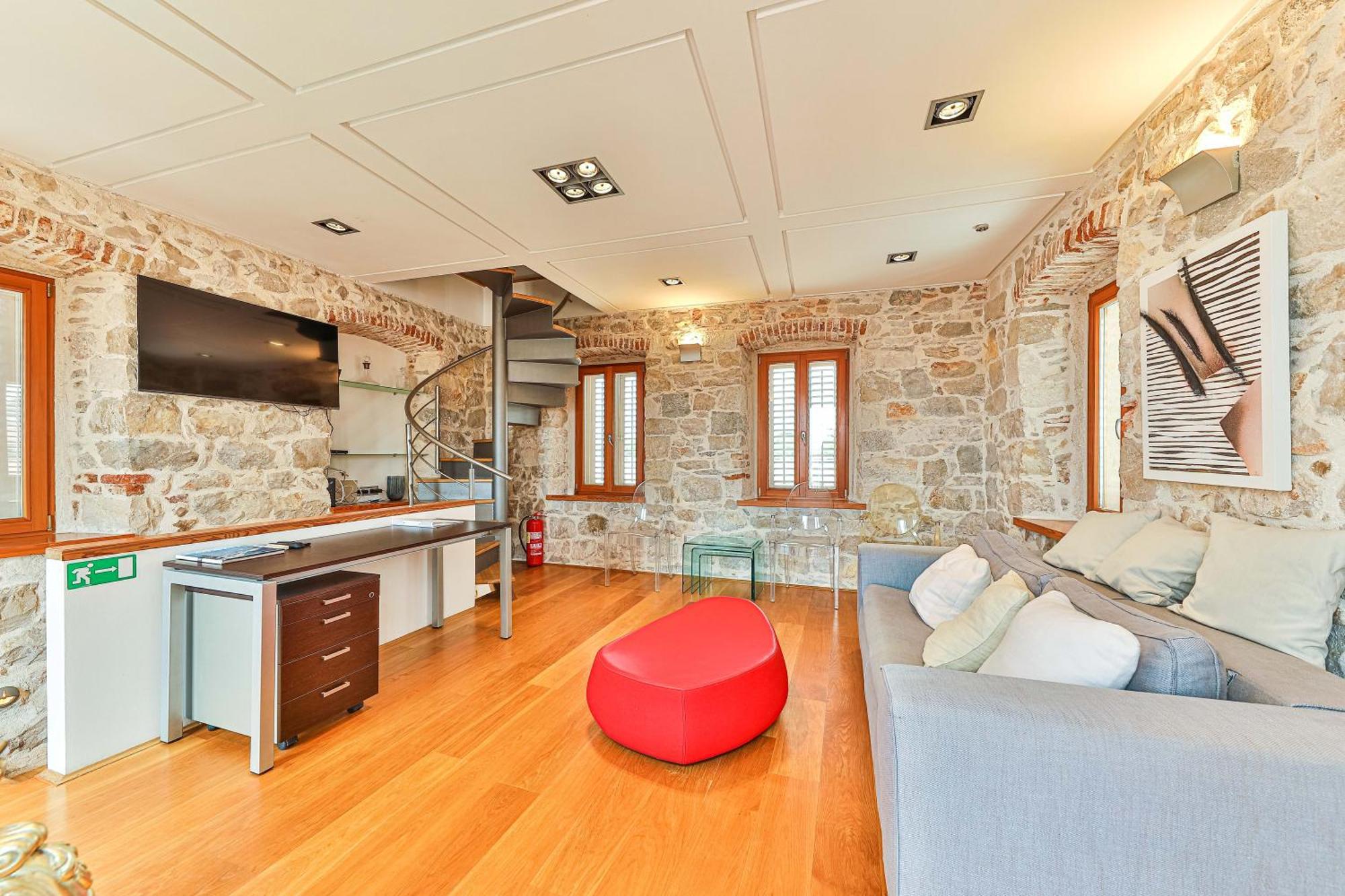 Ferienwohnung Augubio Penthouse Split Exterior foto