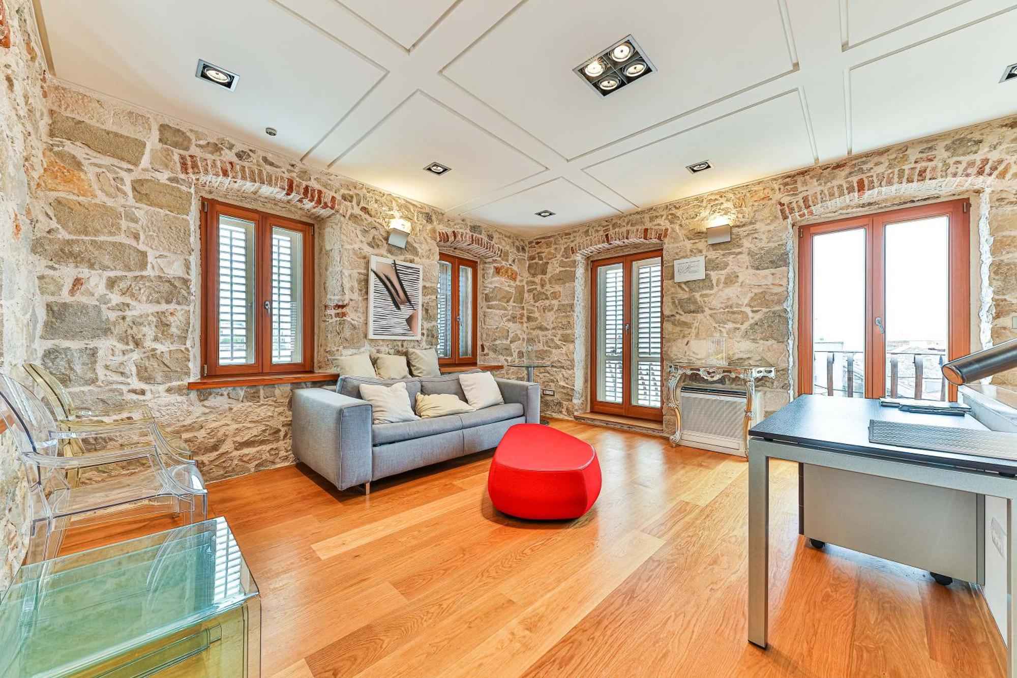 Ferienwohnung Augubio Penthouse Split Exterior foto
