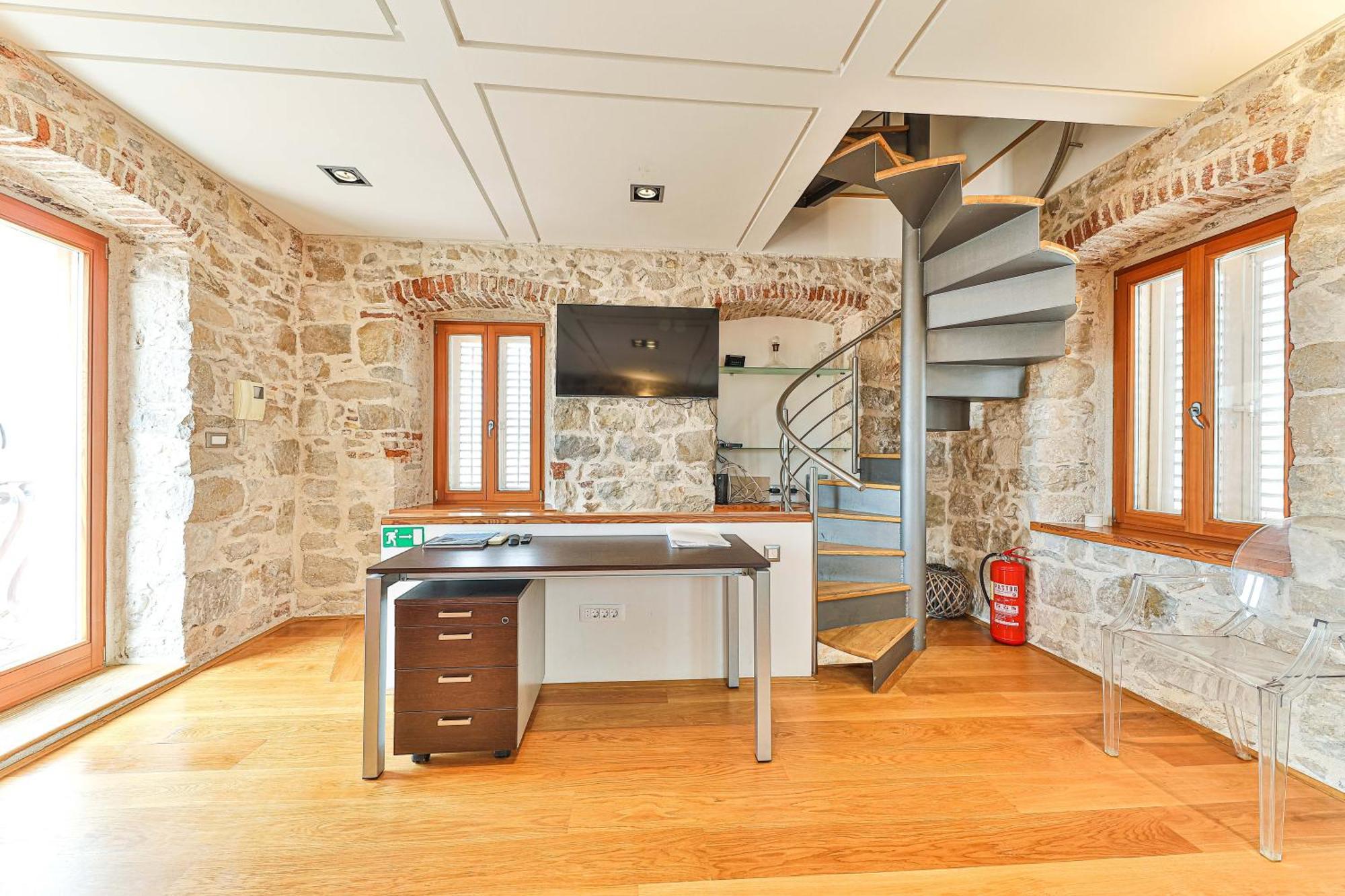 Ferienwohnung Augubio Penthouse Split Exterior foto