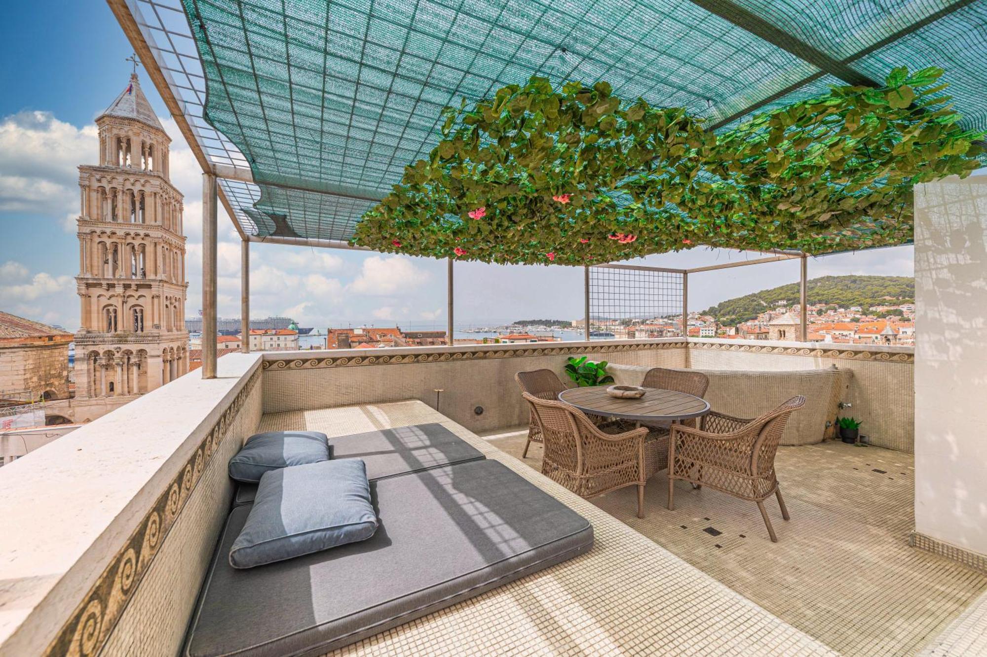 Ferienwohnung Augubio Penthouse Split Exterior foto