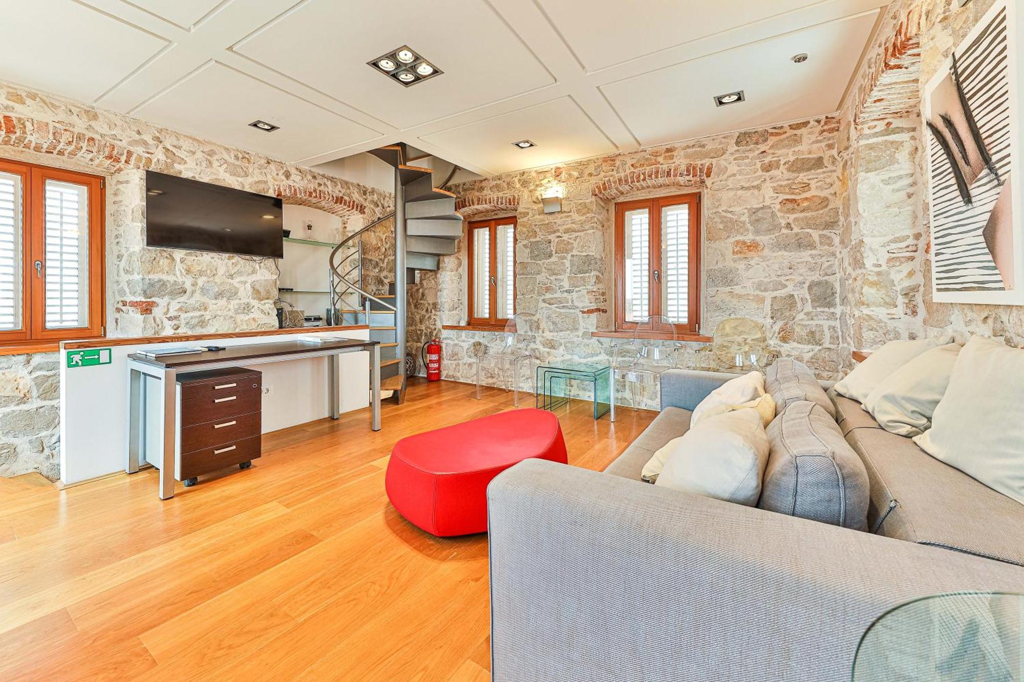Ferienwohnung Augubio Penthouse Split Exterior foto